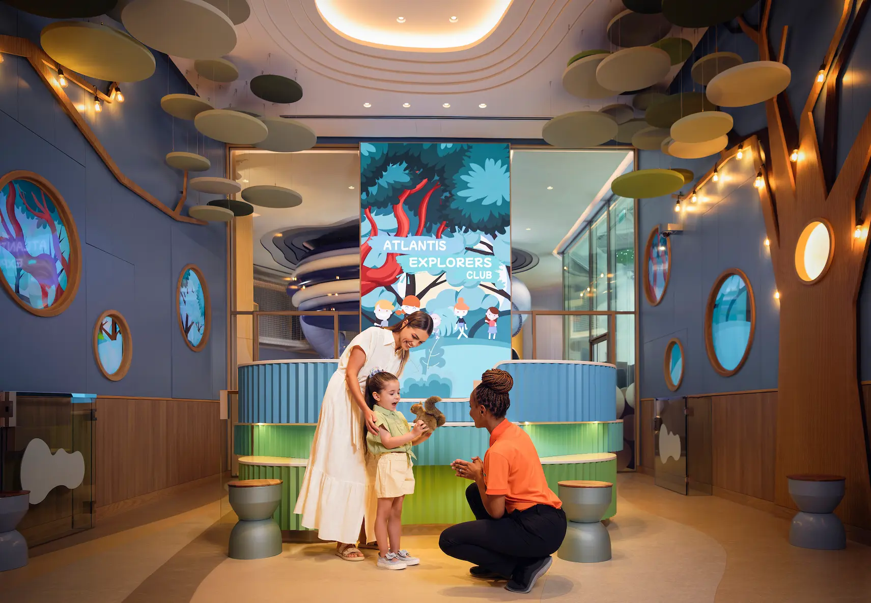 explorers reception area at atlantis the palm dubai