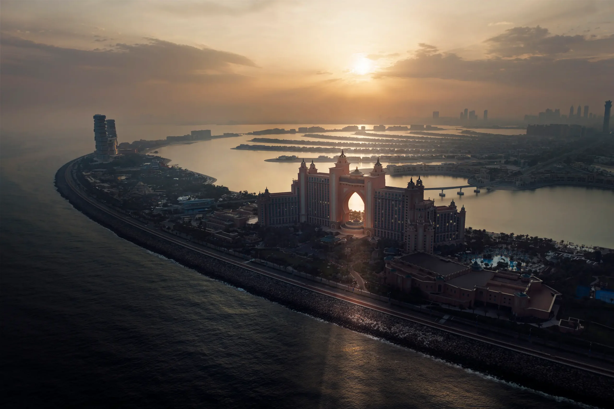 atlantis the palm dubai hotel exterior