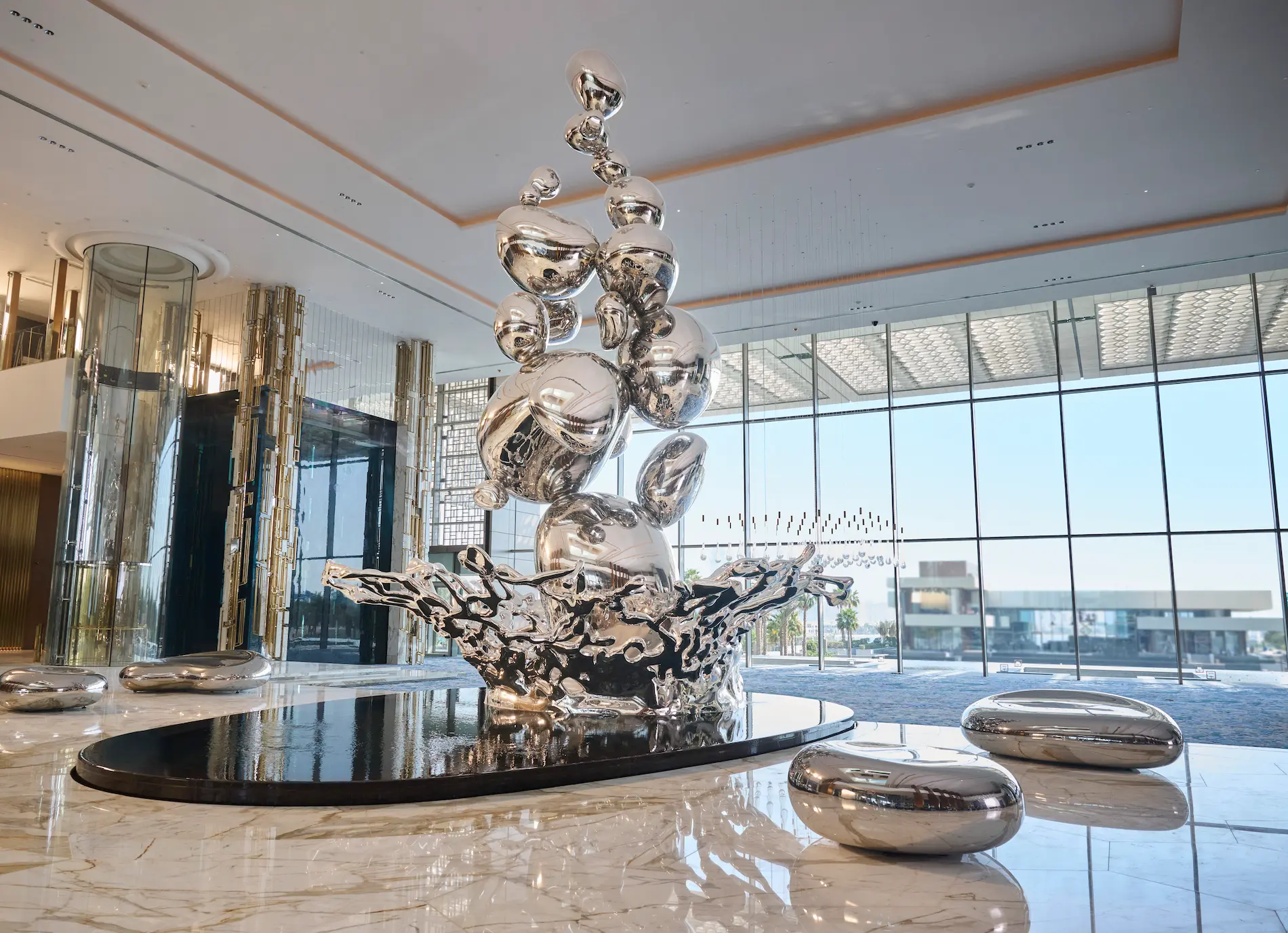 lobby droplets installation at atlantis the royal dubai