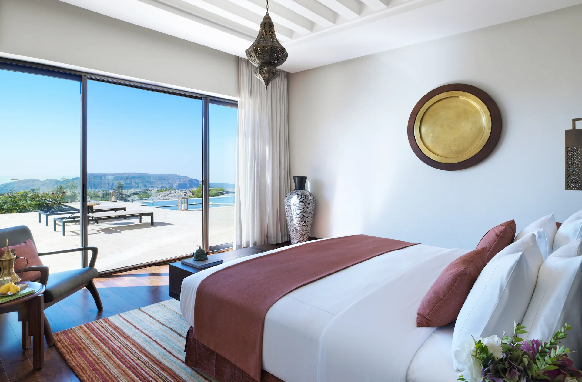 bed three bedroom royal mountain villa anantara al jabal al akhdar oman