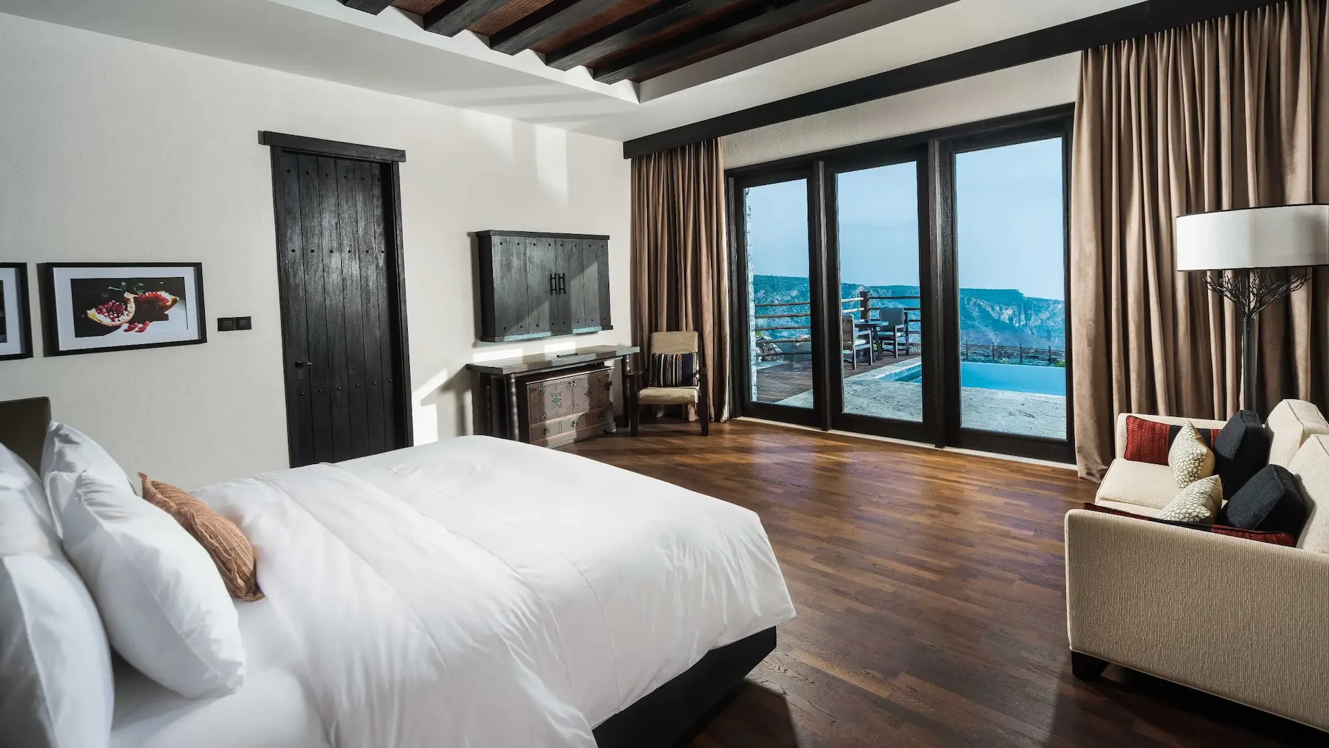 bedroom in jabal villa at alila jabal akhdar oman