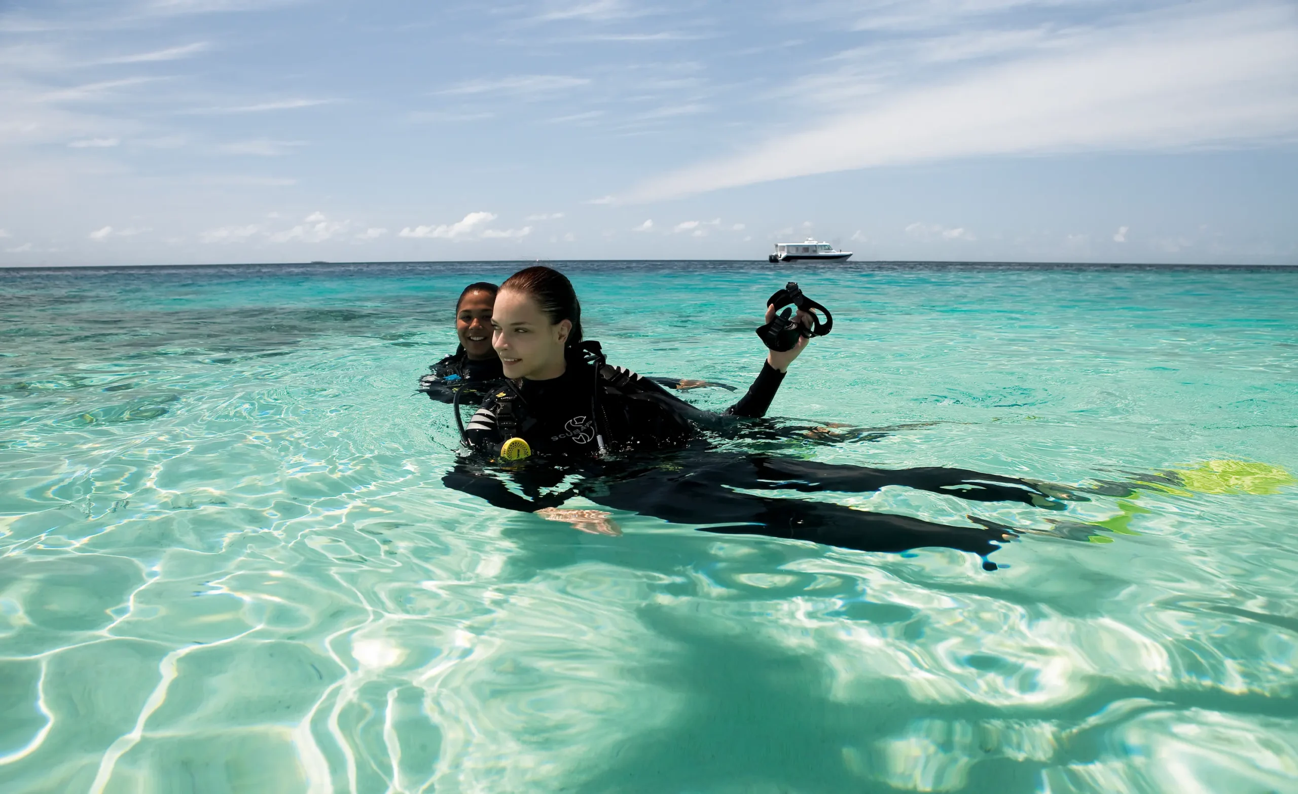 constance moofushi maldives diving experience