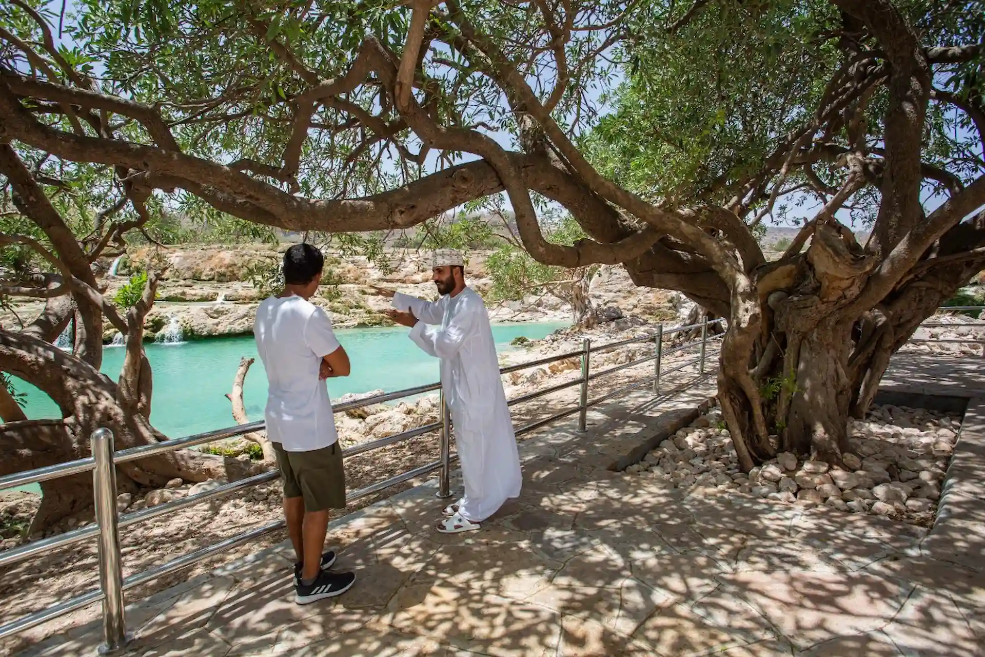darbat lake alila hinu bay oman