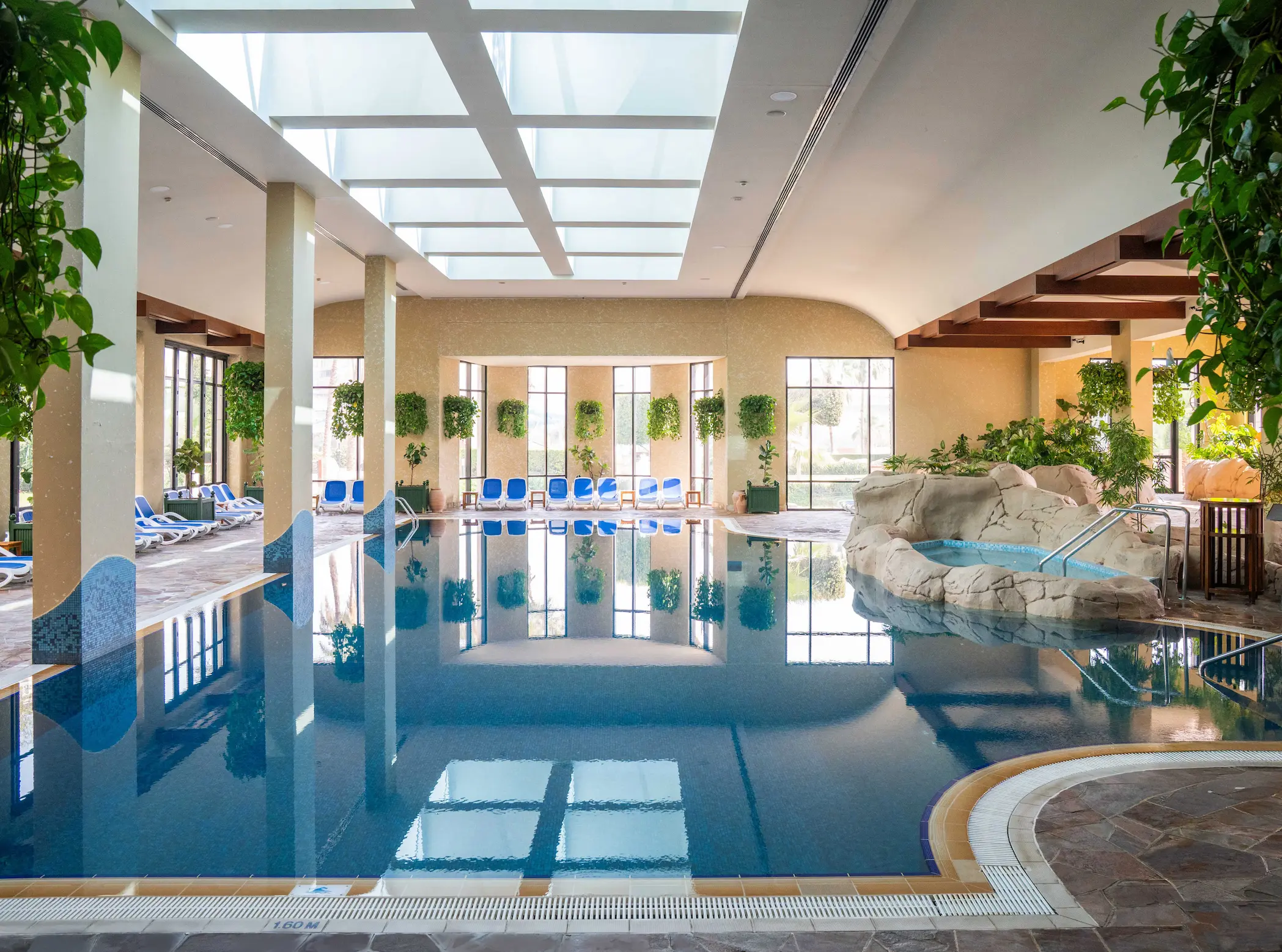 grand hyatt dubai resort waterpark ahasees spa and club