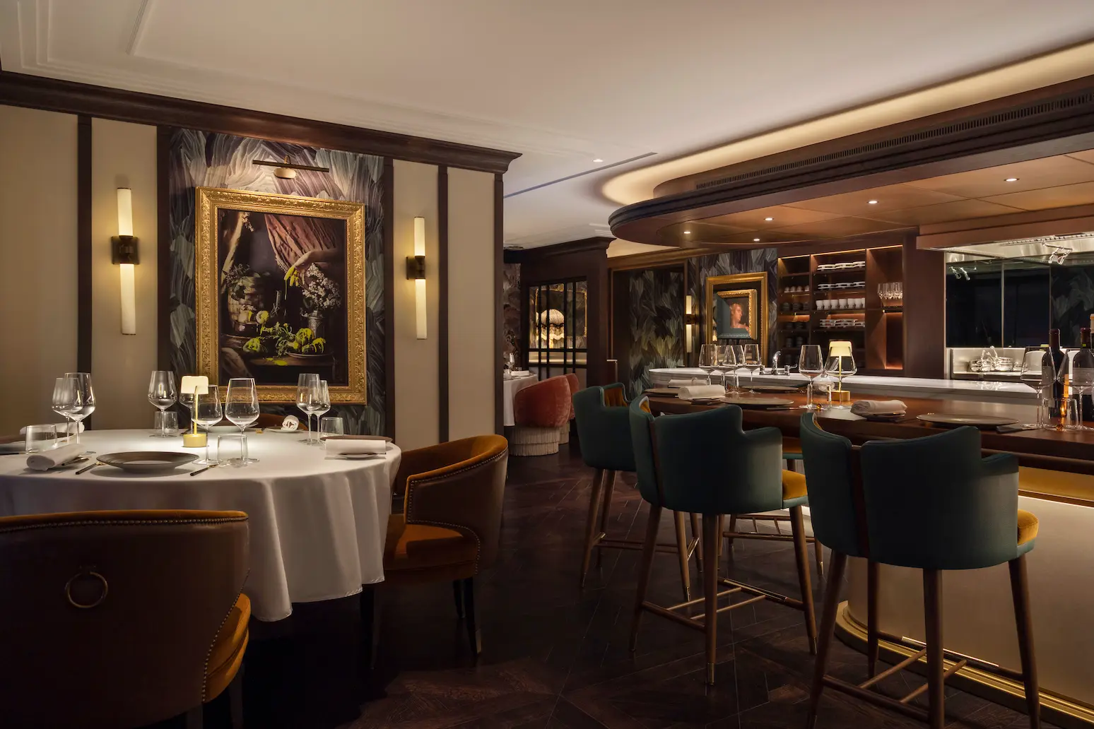 grosvenor house dubai row four five restaurant featuring an elegant dining setting with refined contemporary design