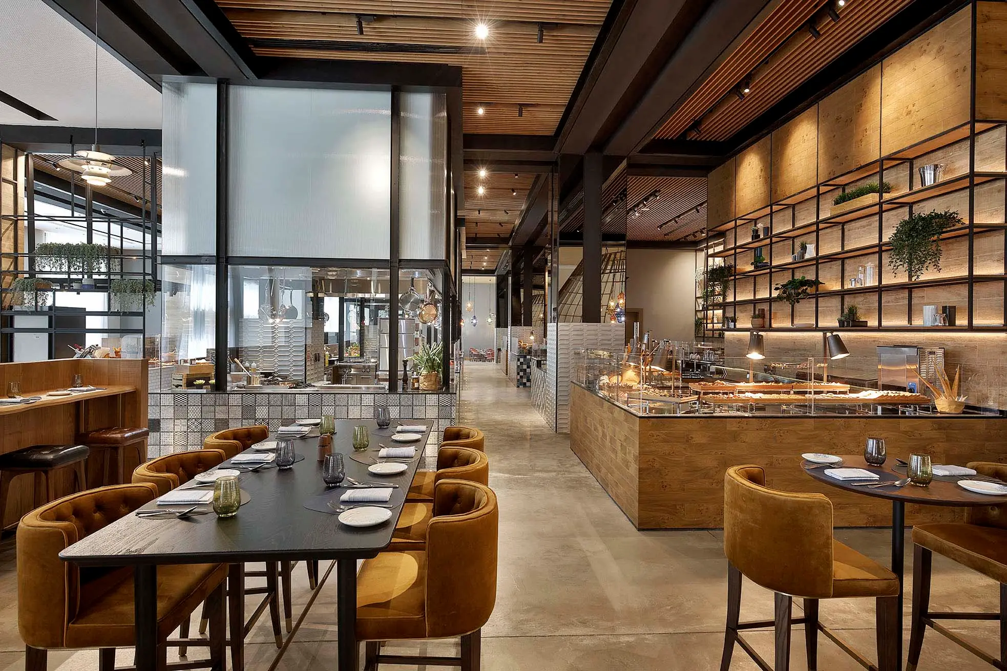 hilton abu dhabi yas island graphos cooking station restaurant