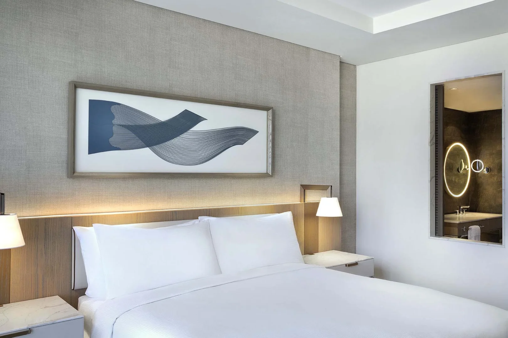 hilton abu dhabi yas island king deluxe room interior overview