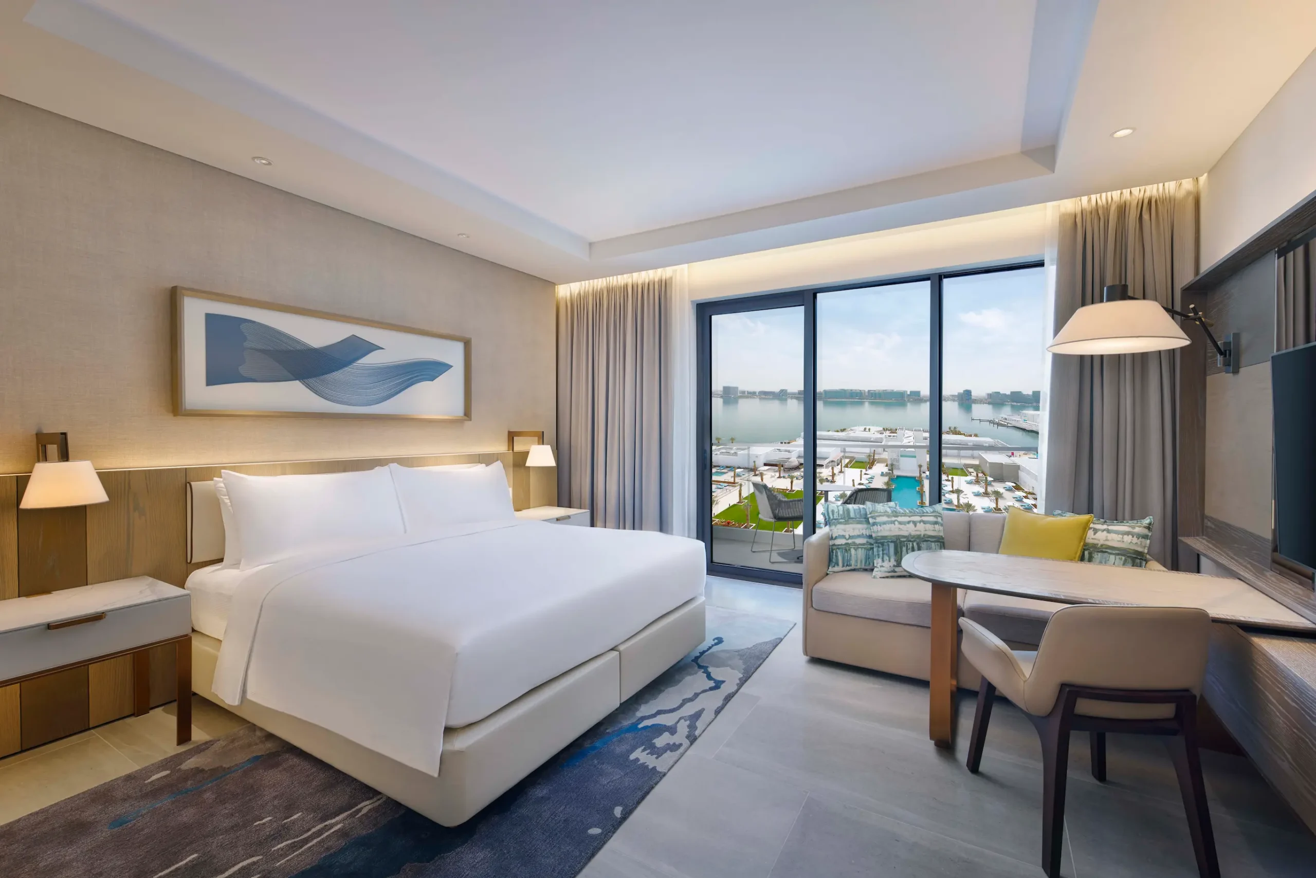 hilton abu dhabi yas island king executive room interior