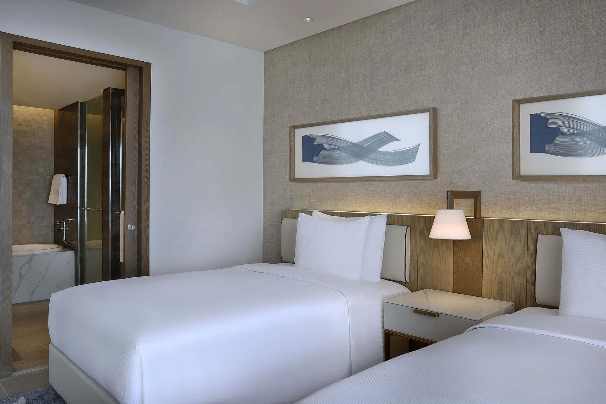 hilton abu dhabi yas island two double bed deluxe room interior