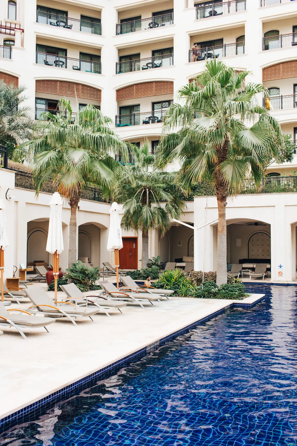 st regis saadiyat island abu dhabi adult pool