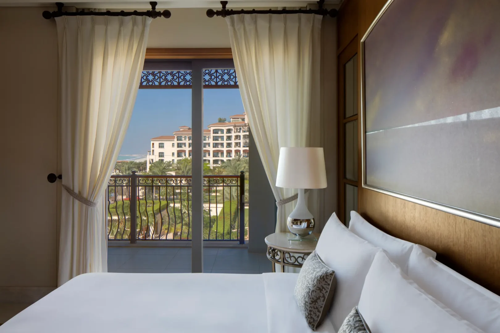 st regis saadiyat island abu dhabi st regis suite balcony