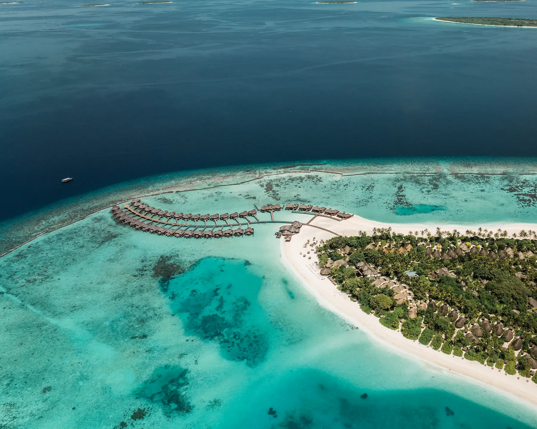 sun siyam iru fushi maldives island aerial view