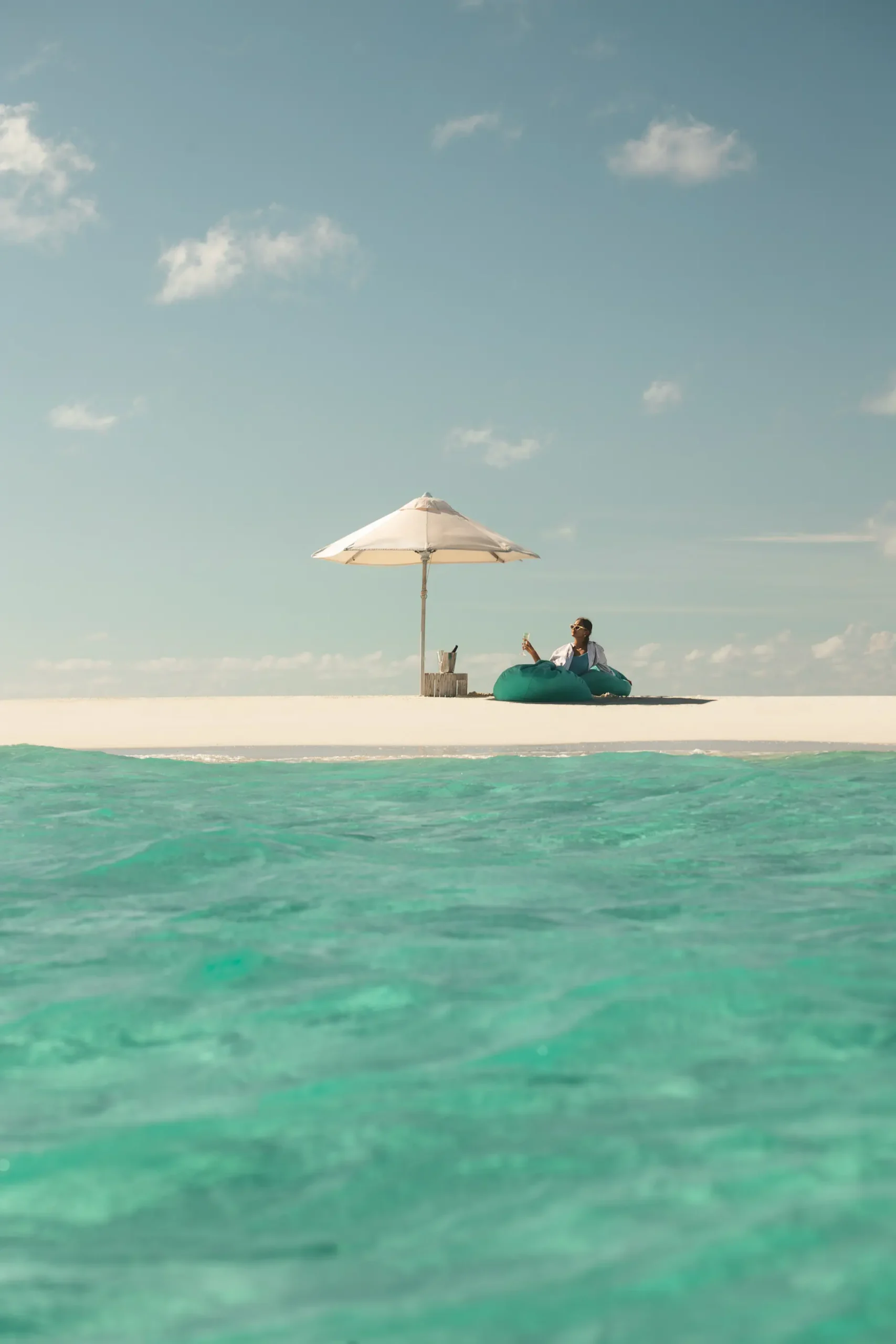 sun siyam iru veli maldives castaway showcasing a relaxed island lifestyle experience with rustic dining and secluded ocean surroundings