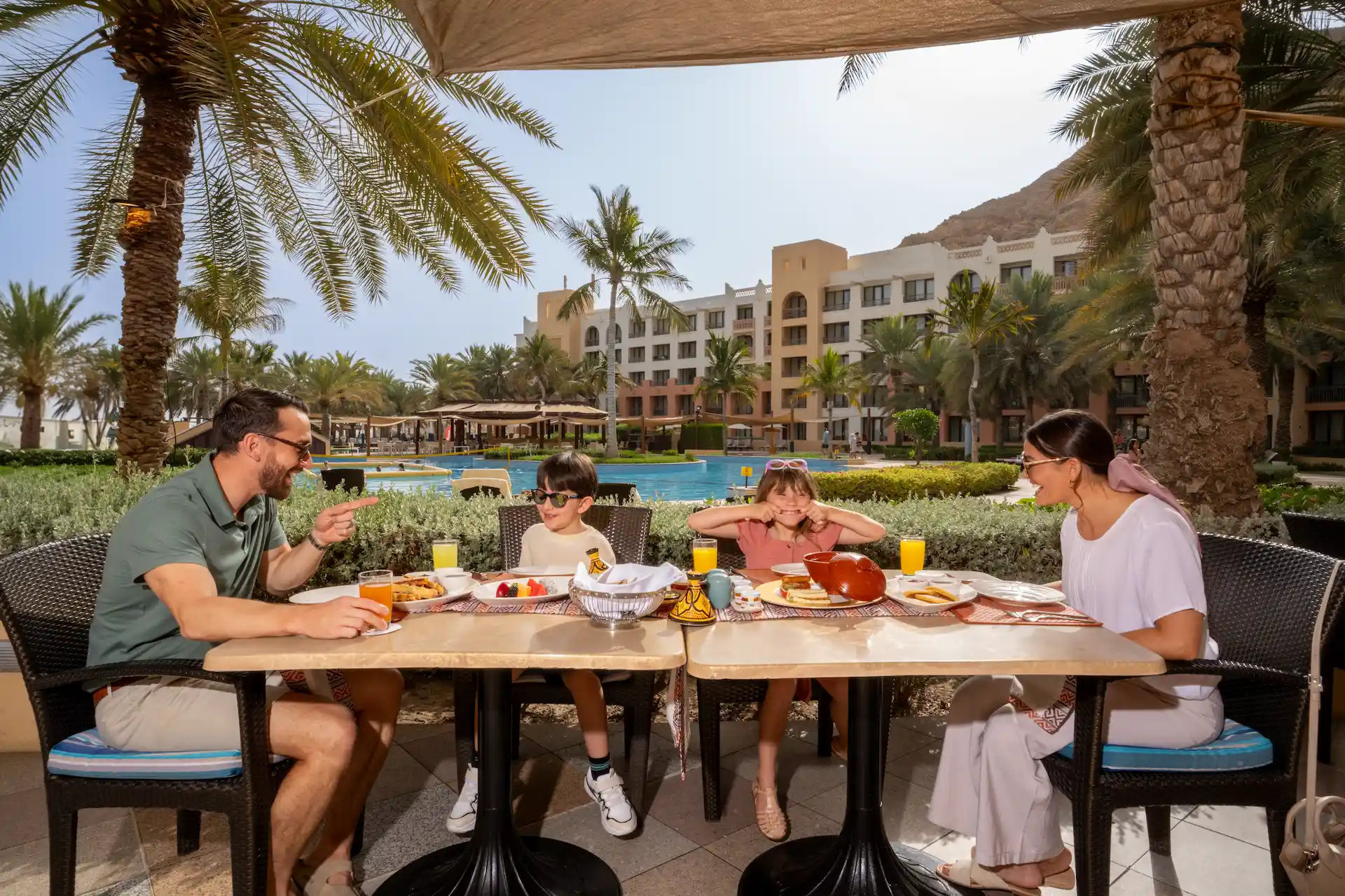 surf cafe hilton muscat al waha oman