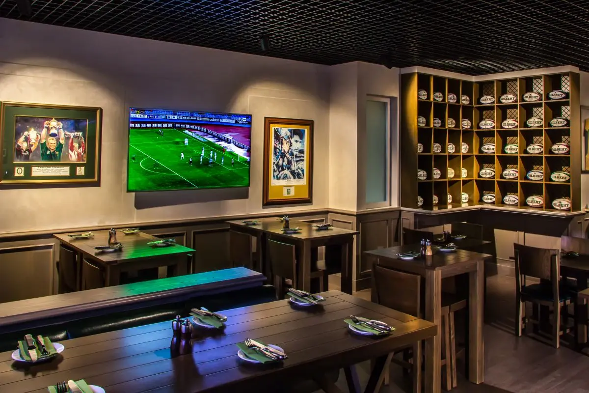 netz dining venue at the heritage hotel dubai