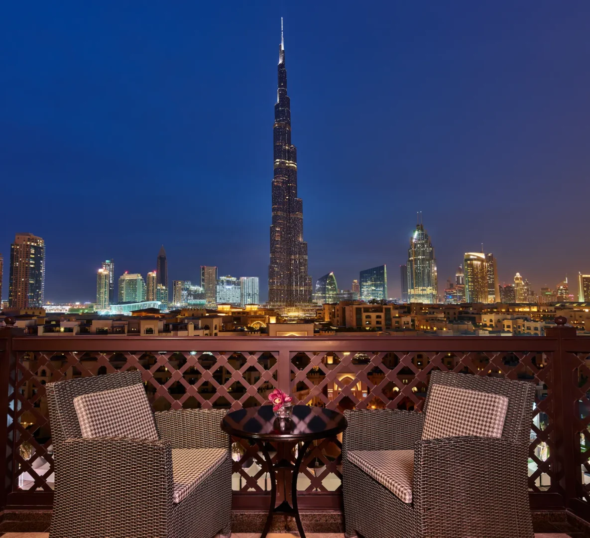 premier landmark view at the heritage hotel dubai with city skyline views
