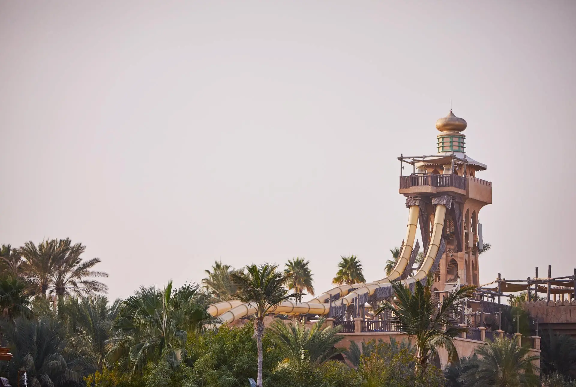 wild wadi waterpark water slide dubai