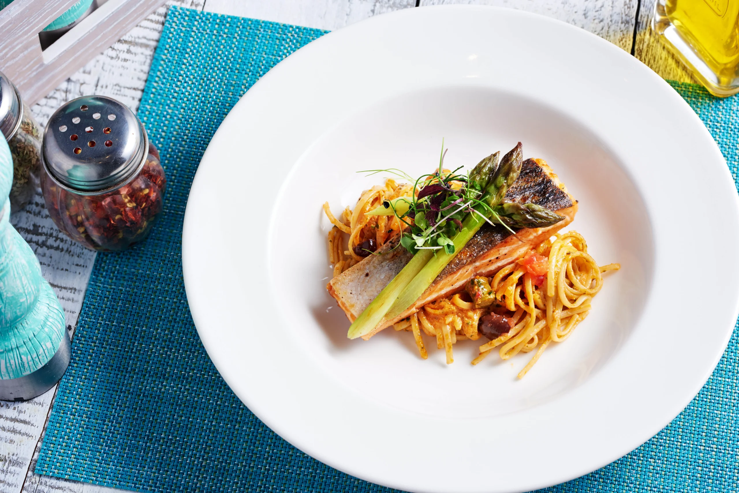 atlantis the palm brasserie frantzen featuring refined michelin inspired cuisine, elegant interiors and a sophisticated fine dining atmosphere in dubai
