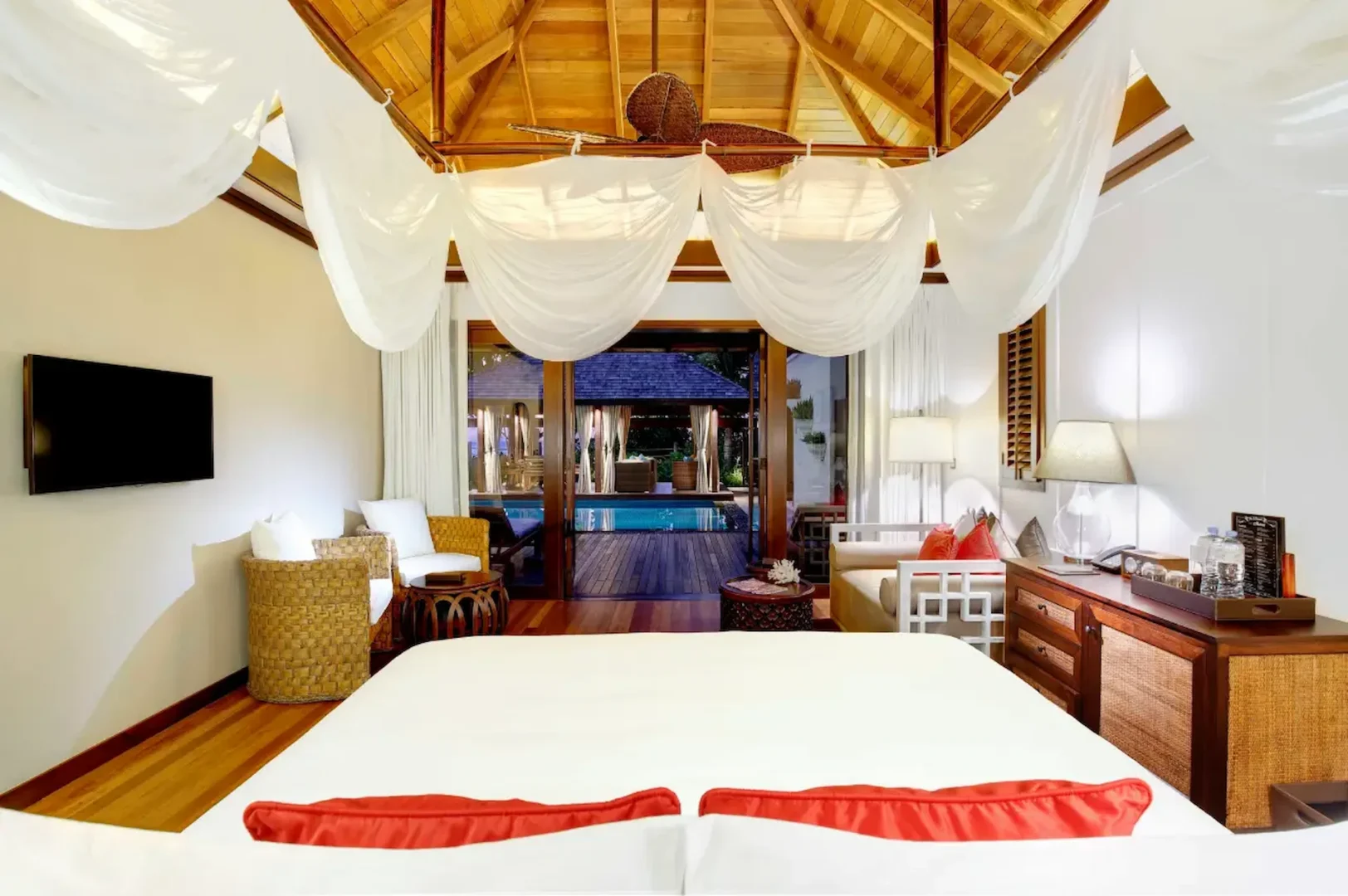 seychelles villa bedroom overlooking private pool