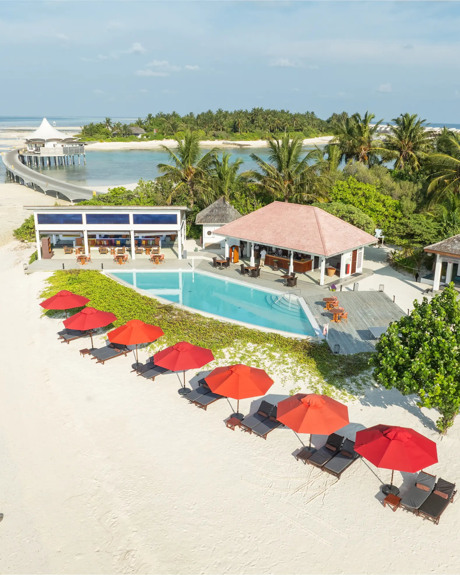 Vevu Pool Bar and Lounge at Cinnamon Hakuraa Huraa Maldives, Maldives.