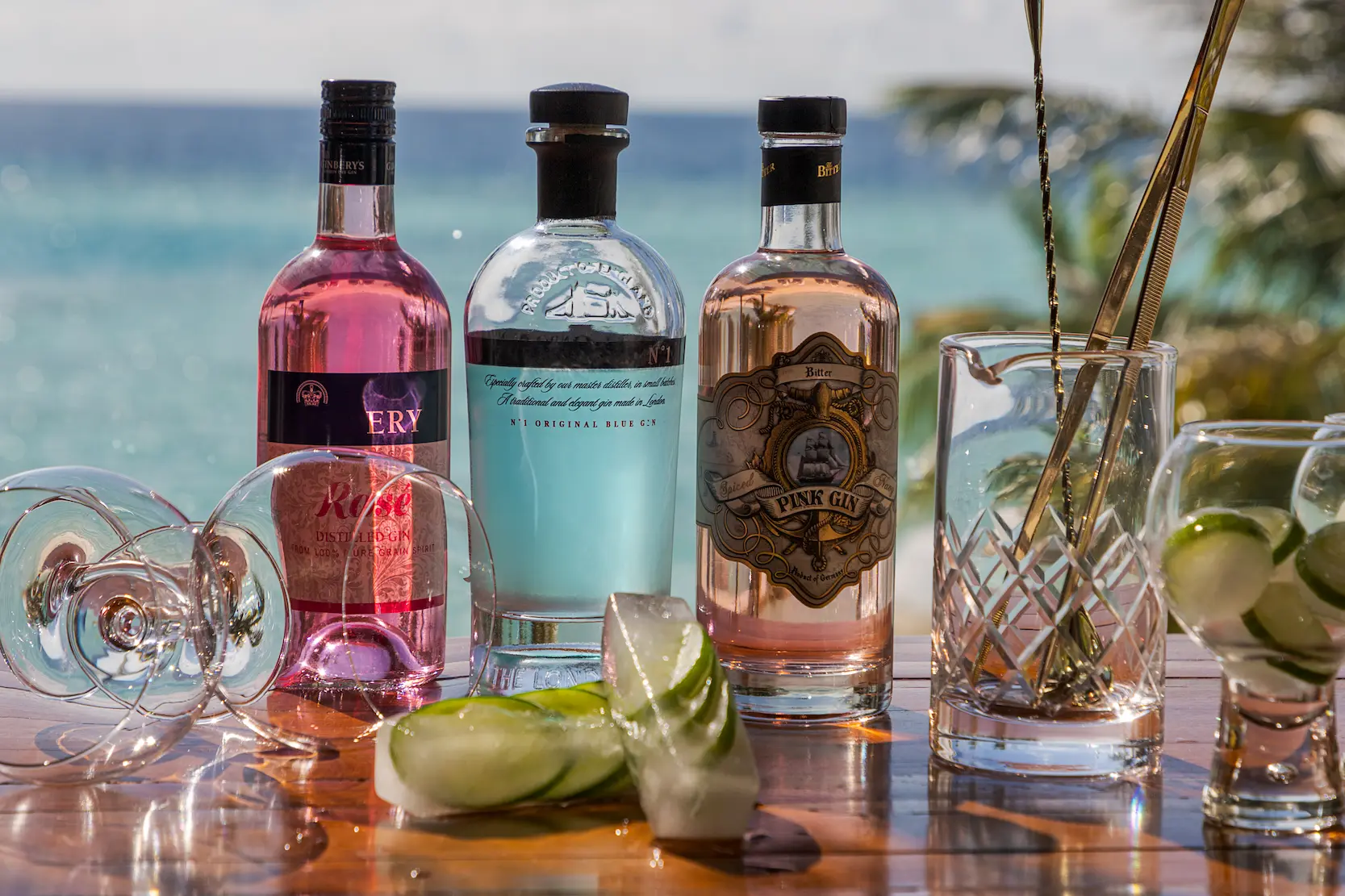 Adults-only Gin Is In bar at OZEN LIFE MAADHOO, offering a sophisticated setting for sunset drinks, premium gins and ocean views